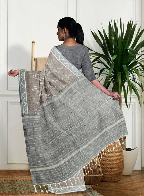 KHANDUA Grey Body Saree with Leaf Bandha Design | Handwoven Silk Saree | Traditional Odisha Saree for Women | Festive & Wedding Wear