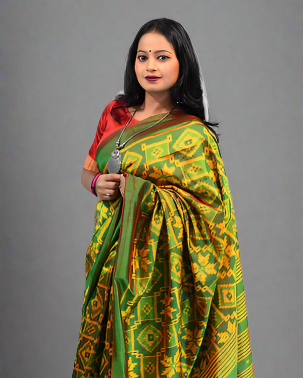 Khandua Handwoven Silk Saree – Green & Yellow | Whole Body Bandha Design | Contemporary Striped Pallu | Traditional Odisha Weave