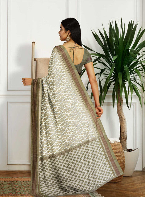 Sambalpuri Light Green Saree – Body Bandha with Mehendi Green Sambalpuri Border and Checkerboard Design