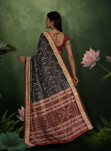 Sambalpuri Coffee Color Saree – Body Bandha Design with Maroon Bandha Pallu and Ikkat Craftsmanship